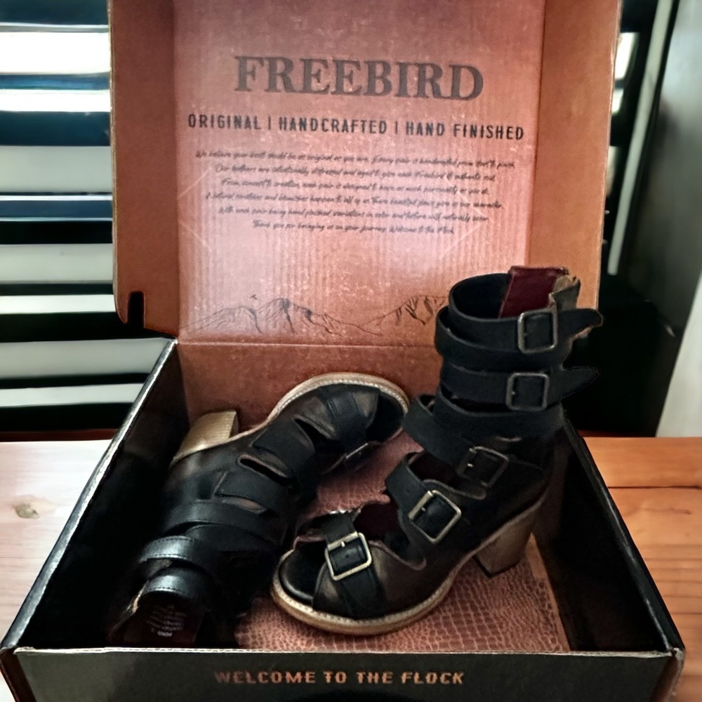 Freebird by Steven Bond black multi size 6 Brand new never worn